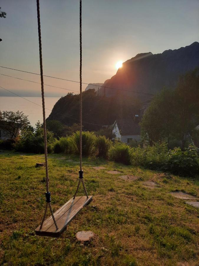 سوغندال Jossingfjord Bed & Breakfast المظهر الخارجي الصورة